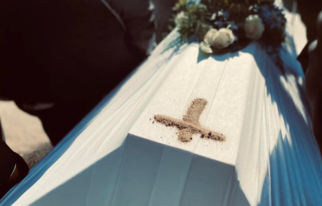 Is anyone buried in Helsinki Cathedral?