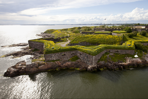 Guided Public Tour in Suomenlinna
