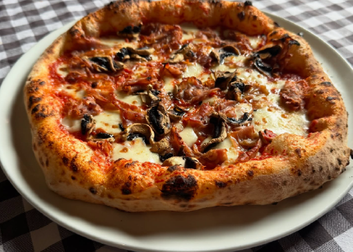 Paikallinen Pizzeria

