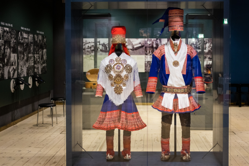 18. Sámi: basic information, languages, living culture and Sámi costumes.